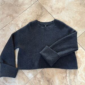 Women's Ribbed Knit Sweater - Black